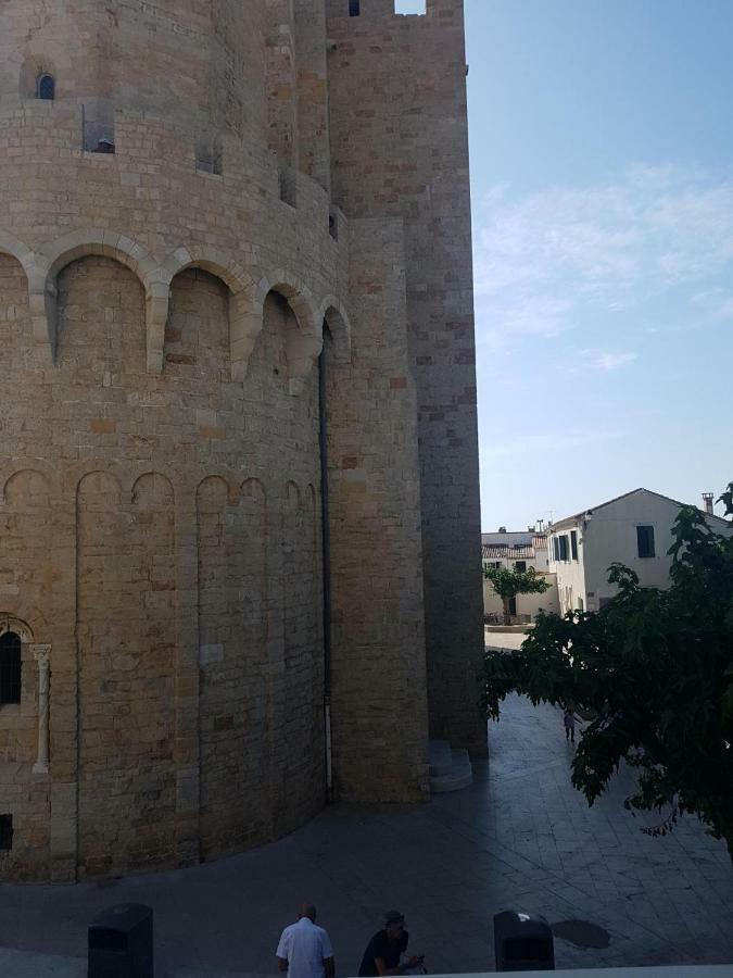 L'Appartement De L'Eglise Saintes-Maries-de-la-Mer Exterior foto